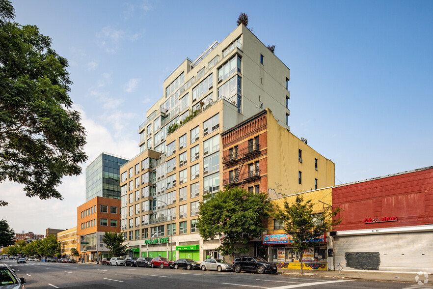 181 E 119th St, New York, NY en alquiler - Foto del edificio - Imagen 2 de 4