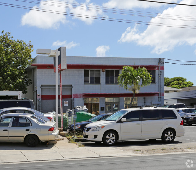 3365 Waialae Ave, Honolulu, HI en alquiler - Foto principal - Imagen 1 de 3