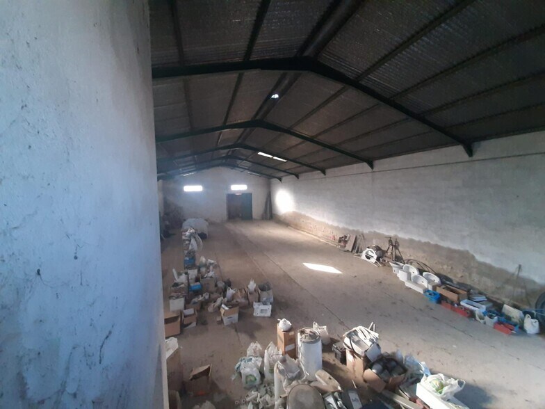 Nave en Malpartida de Cáceres en venta - Foto del edificio - Imagen 3 de 8