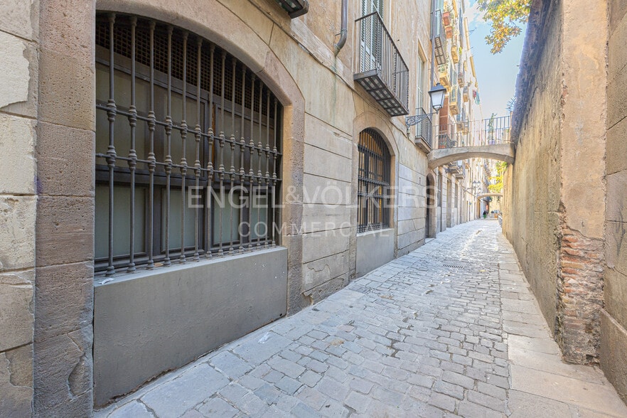Local en Barcelona, Barcelona en alquiler - Foto del edificio - Imagen 2 de 8
