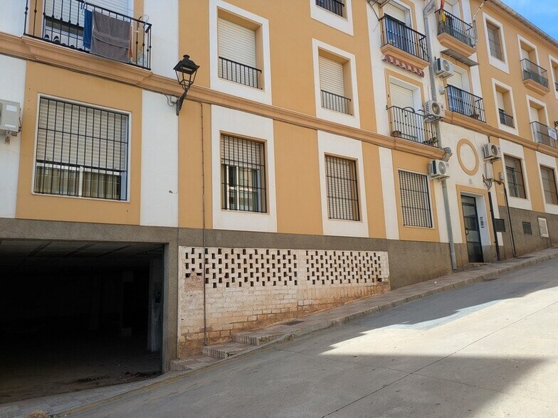 Calle Salgueros, Campillos, Málaga en venta - Foto del edificio - Imagen 2 de 6