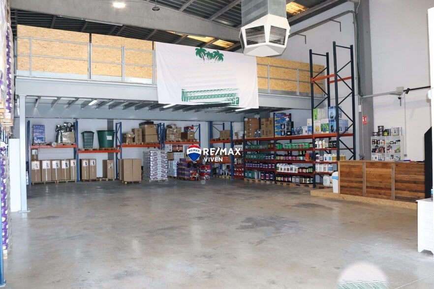 Nave en Vilanova i la Geltrú, Barcelona en venta - Foto del interior - Imagen 3 de 18