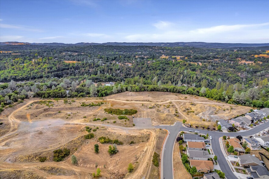 One Mallard Ln, Placerville, CA en venta - Foto del edificio - Imagen 3 de 34