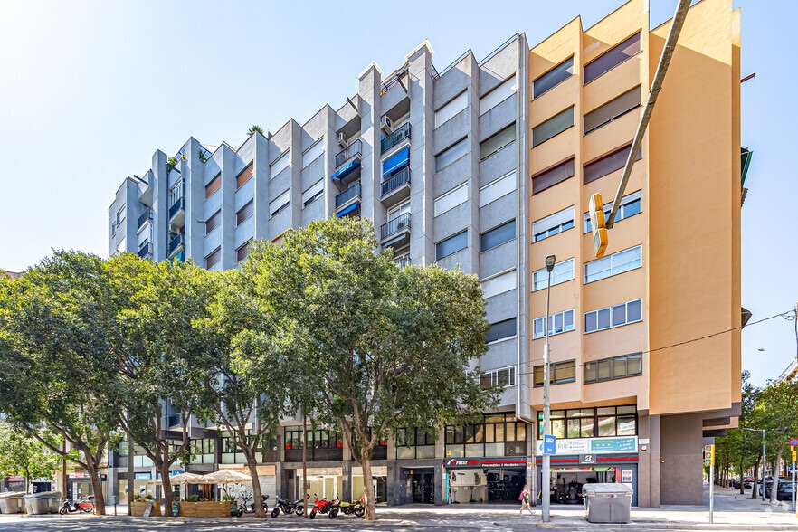 Travessera de les Corts, 241, Barcelona, Barcelona en venta - Foto del edificio - Imagen 2 de 2