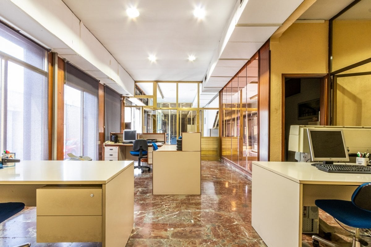 Local en Sabadell, Barcelona en alquiler Foto del interior- Imagen 1 de 21