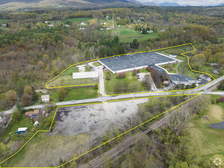 372 Vermont Route 67 E, Shaftsbury, VT en venta - Foto principal - Imagen 1 de 15