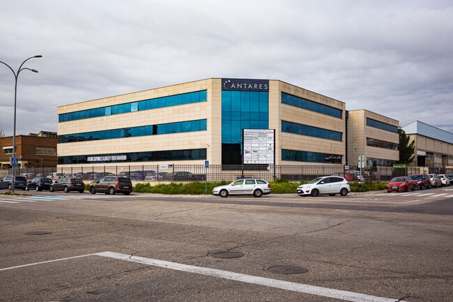 Más detalles de Calle Industrias, 4, Alcorcón - Oficina en venta