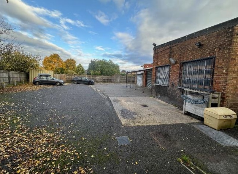 73 Furze Platt Road, Maidenhead en alquiler - Foto del edificio - Imagen 3 de 3