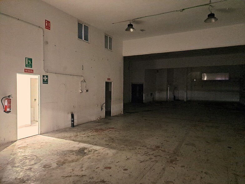 Nave en Alcorcón, Madrid en alquiler - Foto del edificio - Imagen 3 de 17