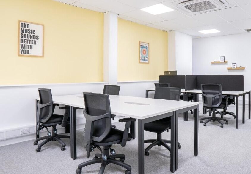 2 Coal Rd, Leeds en alquiler - Foto del edificio - Imagen 2 de 4