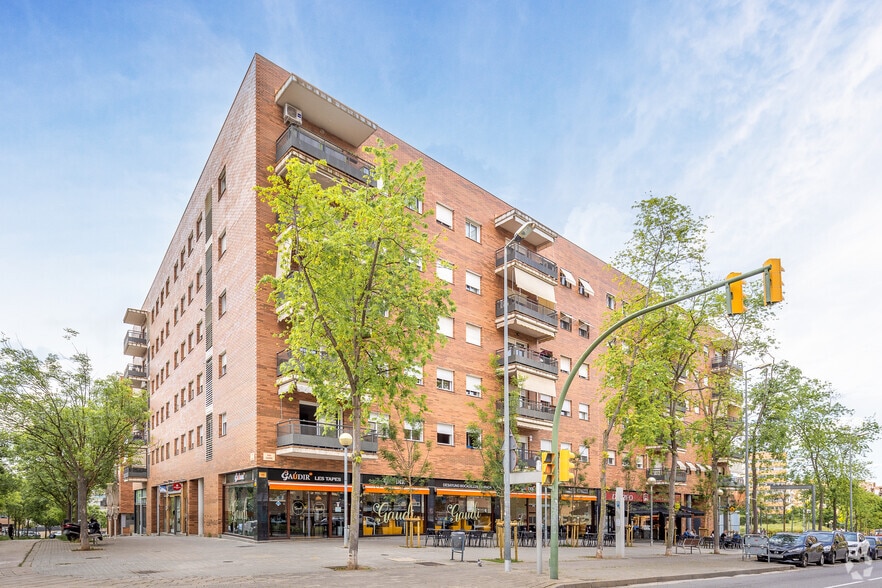 Carrer Sarajevo, 141-153, Sabadell, Barcelona en venta - Foto principal - Imagen 1 de 4