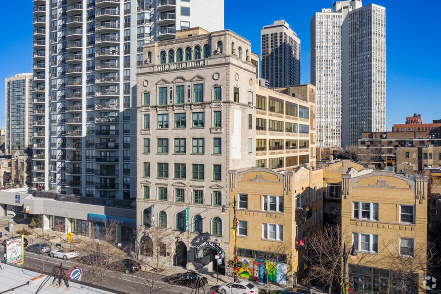 2551 N Clark St, Chicago, IL en alquiler - Foto del edificio - Imagen 1 de 14