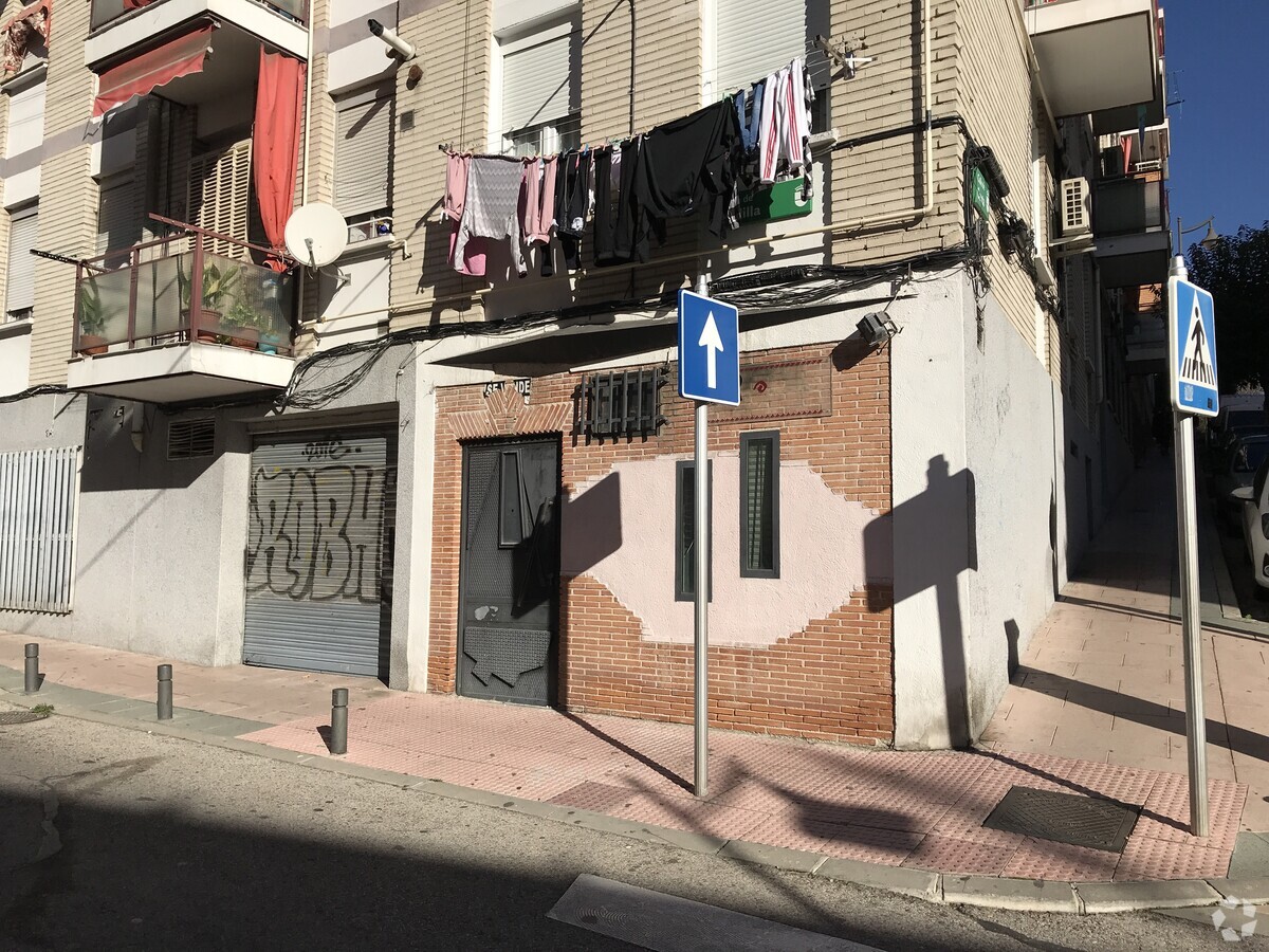 Calle Ceuta, 28, Alcobendas, MAD 28100 - Unidad Puerta 02, Esc. 1 - - Foto del interior - Image 2 of 2