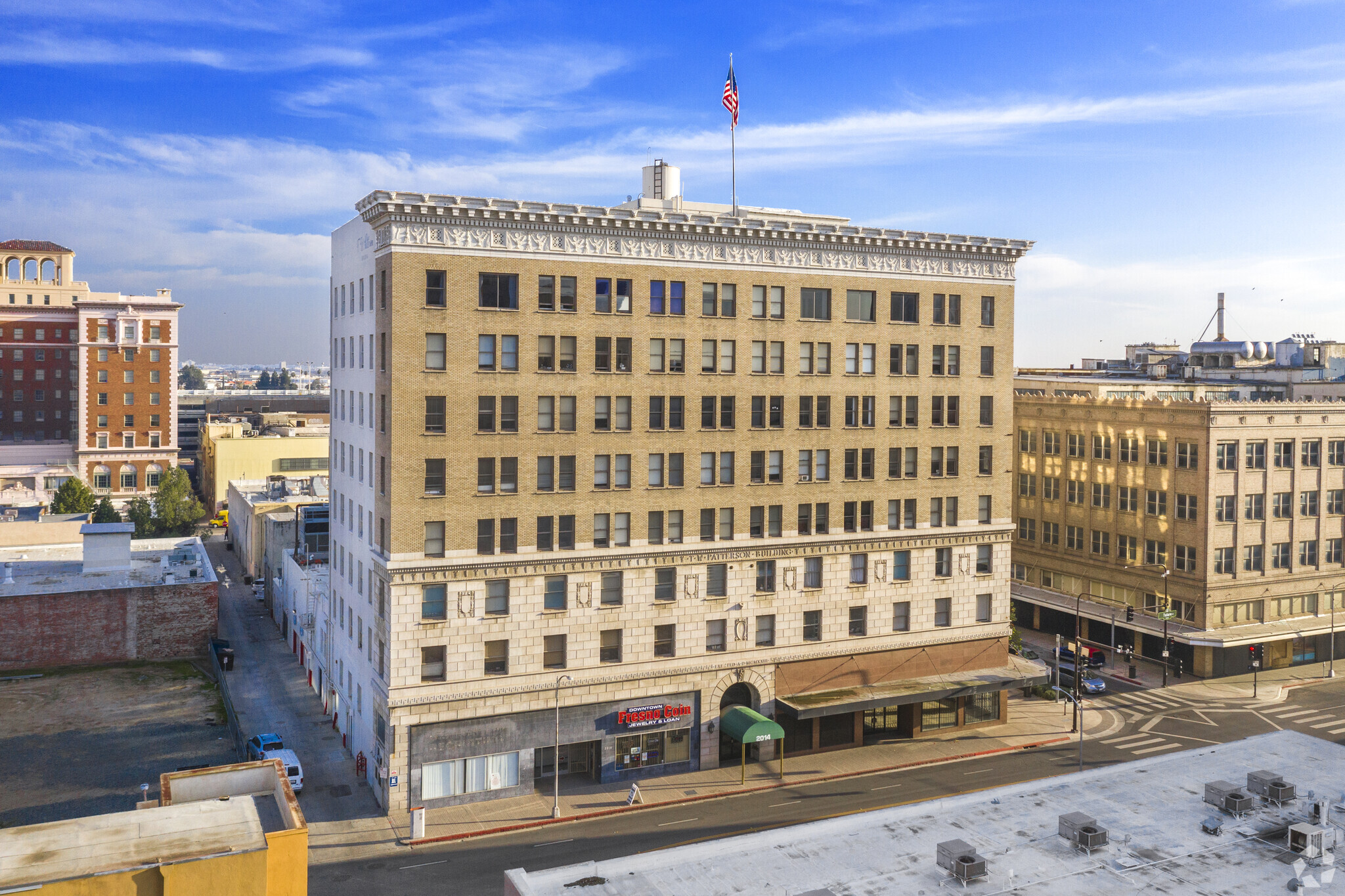 2014 Tulare St, Fresno, CA en alquiler Foto del edificio- Imagen 1 de 11