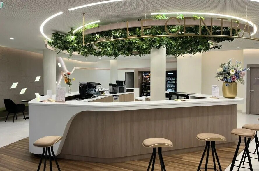 61-63 Rue Des Belles Feuilles, Paris en alquiler - Foto del edificio - Imagen 2 de 10