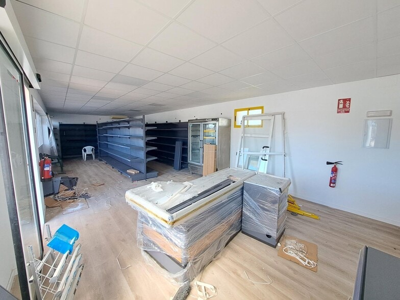 Local en Carcaixent en alquiler - Foto del interior - Imagen 2 de 11