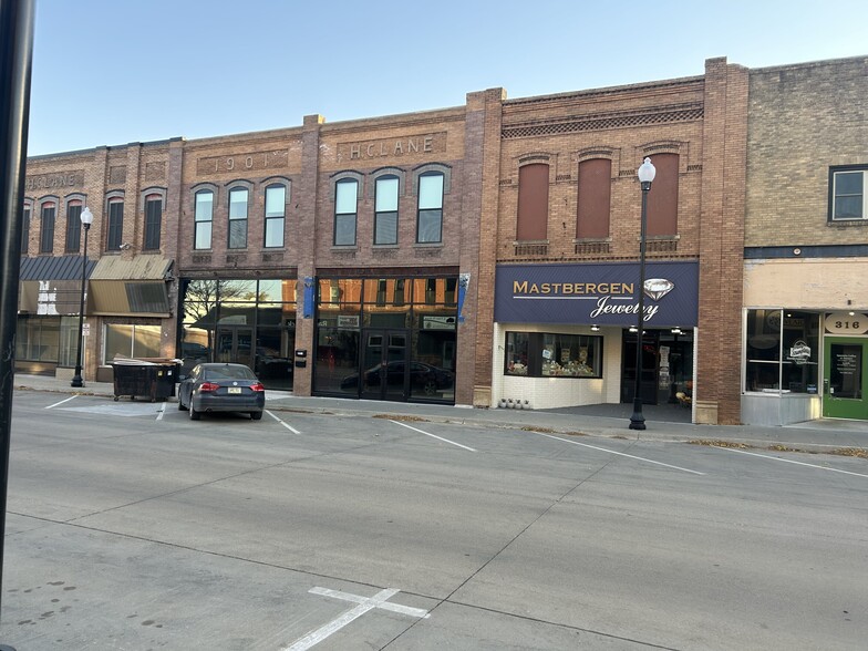 320 9th St, Sheldon, IA en alquiler - Foto del edificio - Imagen 1 de 3