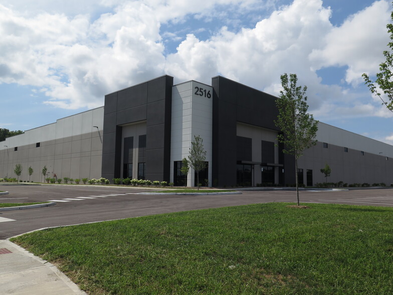 2516 Logistics, Indianapolis, IN en alquiler - Foto del edificio - Imagen 1 de 3