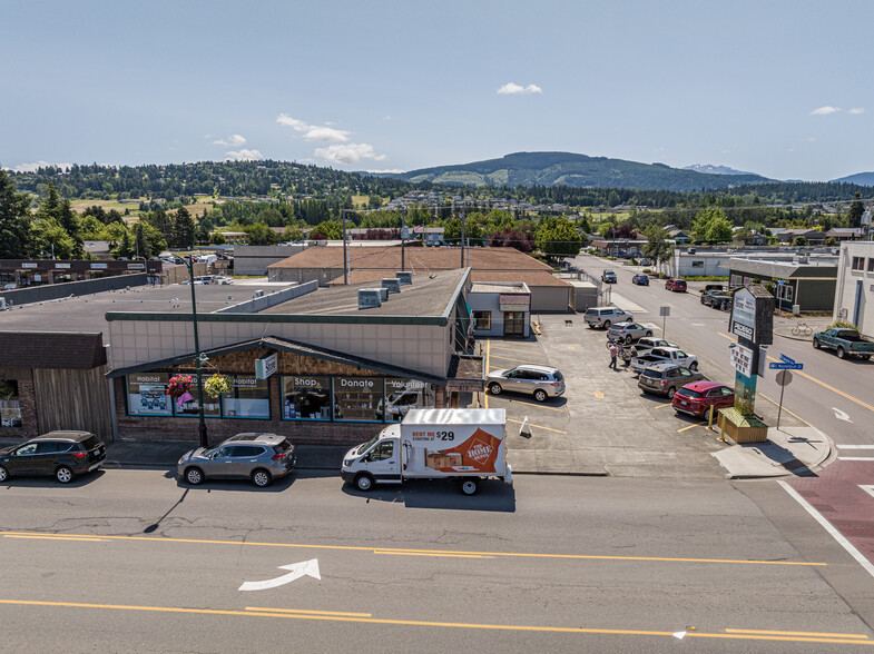 213 E Washington St, Sequim, WA en venta - Foto del edificio - Imagen 2 de 49