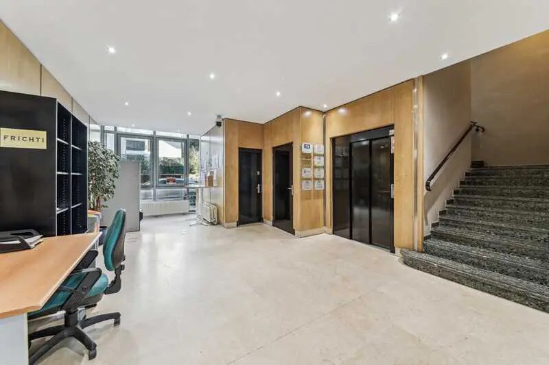 152 Rue De Picpus, Paris en alquiler - Vestíbulo - Imagen 3 de 9