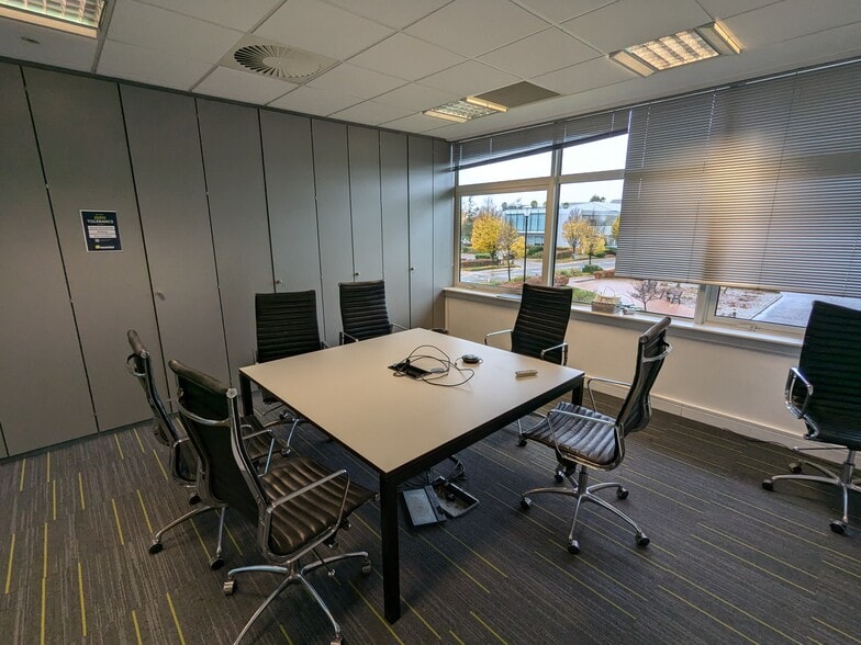 Cowley Rd, Cambridge en alquiler - Foto del edificio - Imagen 2 de 7