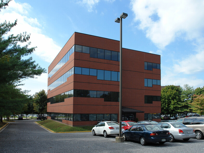 839 Elkridge Landing Rd, Linthicum, MD en alquiler - Foto del edificio - Imagen 1 de 3