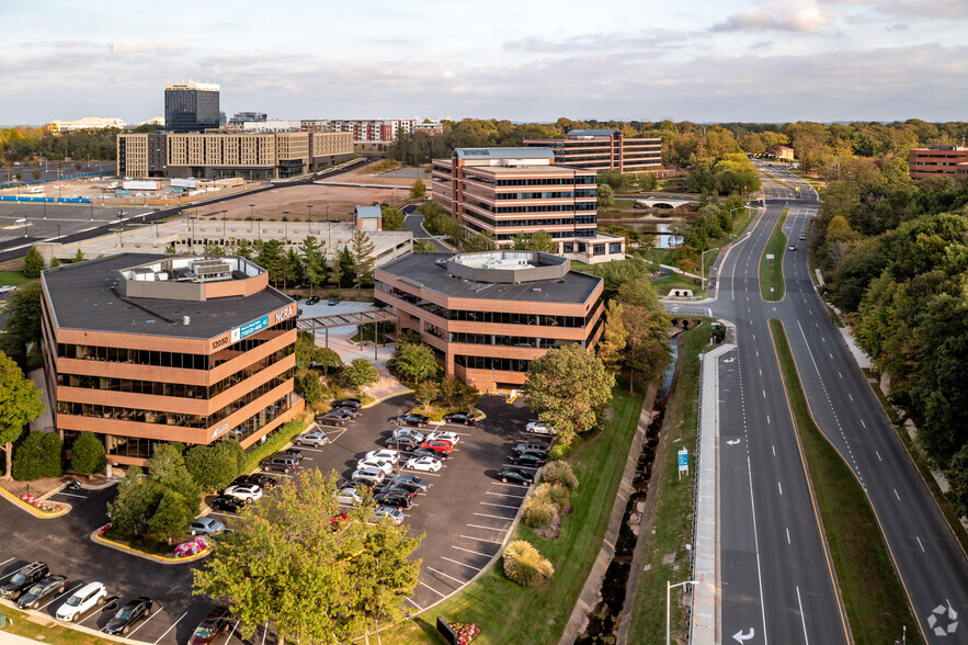 12020 Sunrise Valley Dr, Reston, VA en alquiler - Vista aérea - Imagen 2 de 2