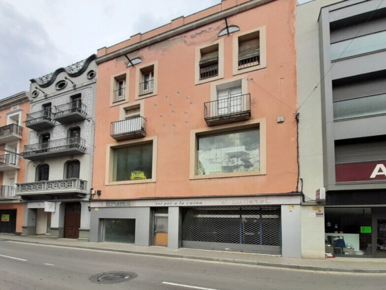 Edificio residencial en Igualada, Barcelona en venta - Foto del edificio - Imagen 2 de 10