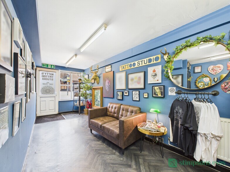 36 High St S, Dunstable en venta - Foto del edificio - Imagen 2 de 4