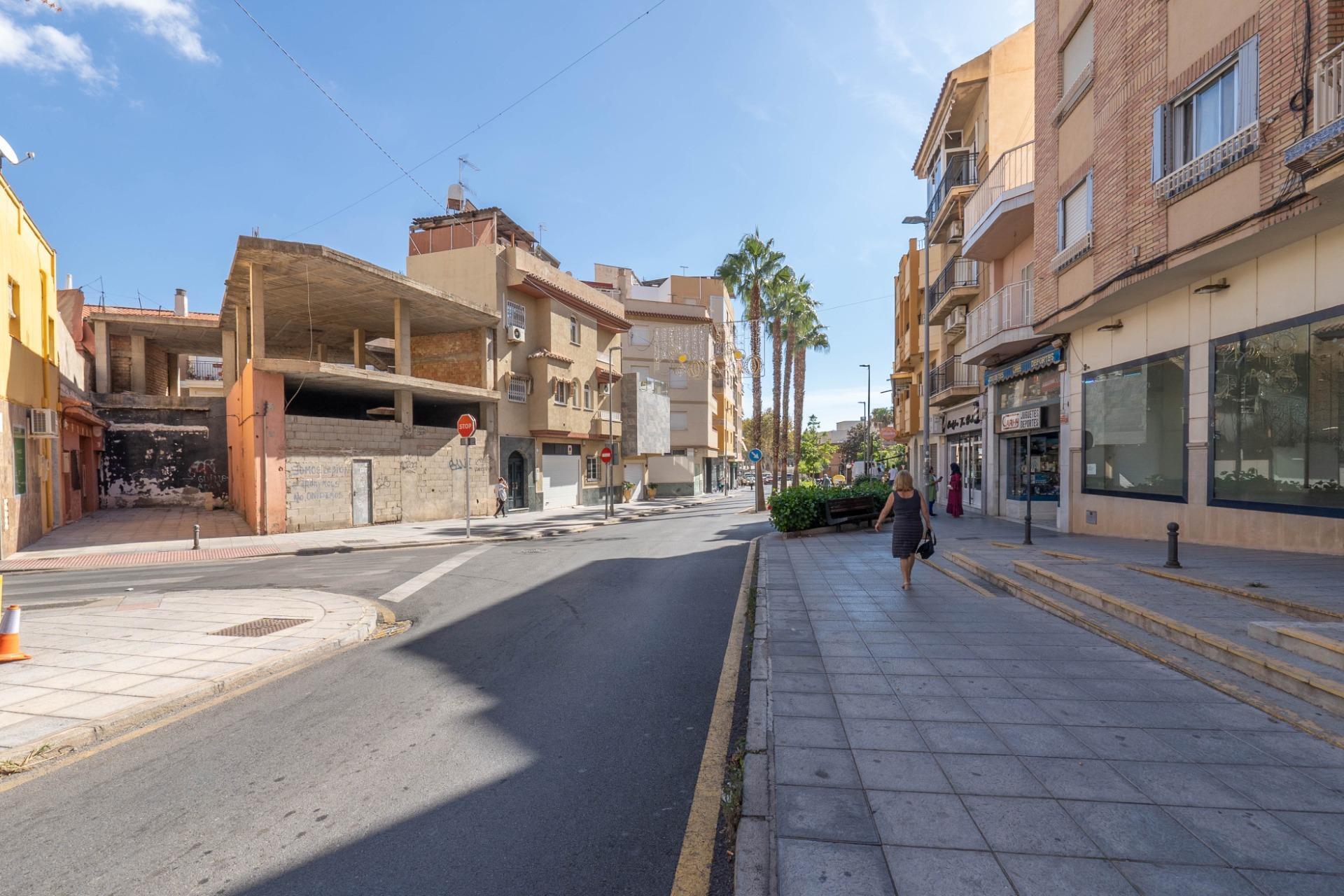 Calle Rambla de Capuchinos, 18, Motril, Granada en venta Foto principal- Imagen 1 de 12