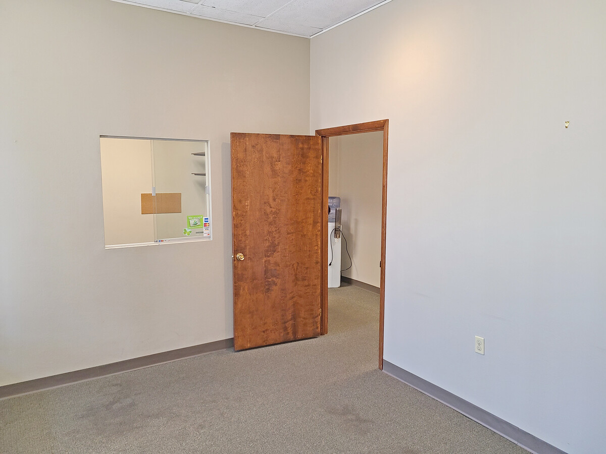 237 Penn Ave, Scranton, PA 18503 - Unidad 243 -  - Lobby - Image 1 of 24