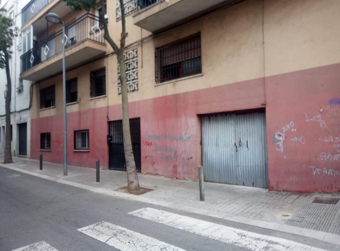 Carrer Mozart, Badalona, BAR 08917 - Unidad Puerta 02 - - Foto del interior - Image 1 of 1
