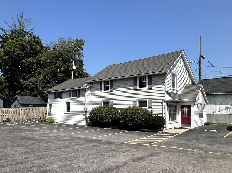 25 S Main St, Pittsford, NY en alquiler - Foto del edificio - Imagen 1 de 5