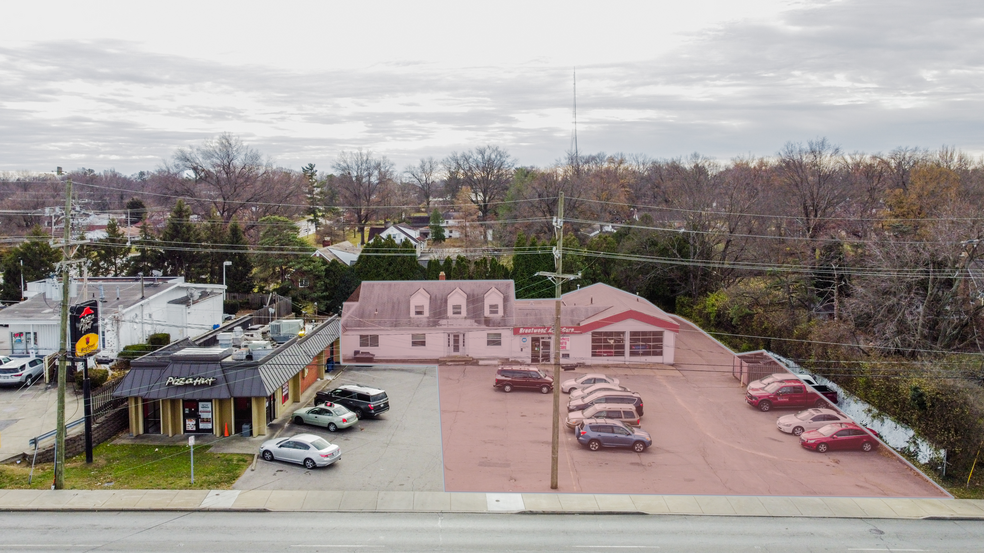 913-915 W Galbraith Rd, Cincinnati, OH en alquiler - Foto del edificio - Imagen 1 de 14