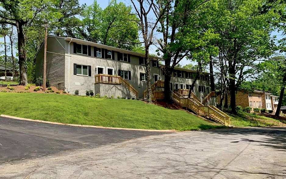 2451 Peachwood Cir NE, Atlanta, GA en venta - Foto del edificio - Imagen 1 de 11