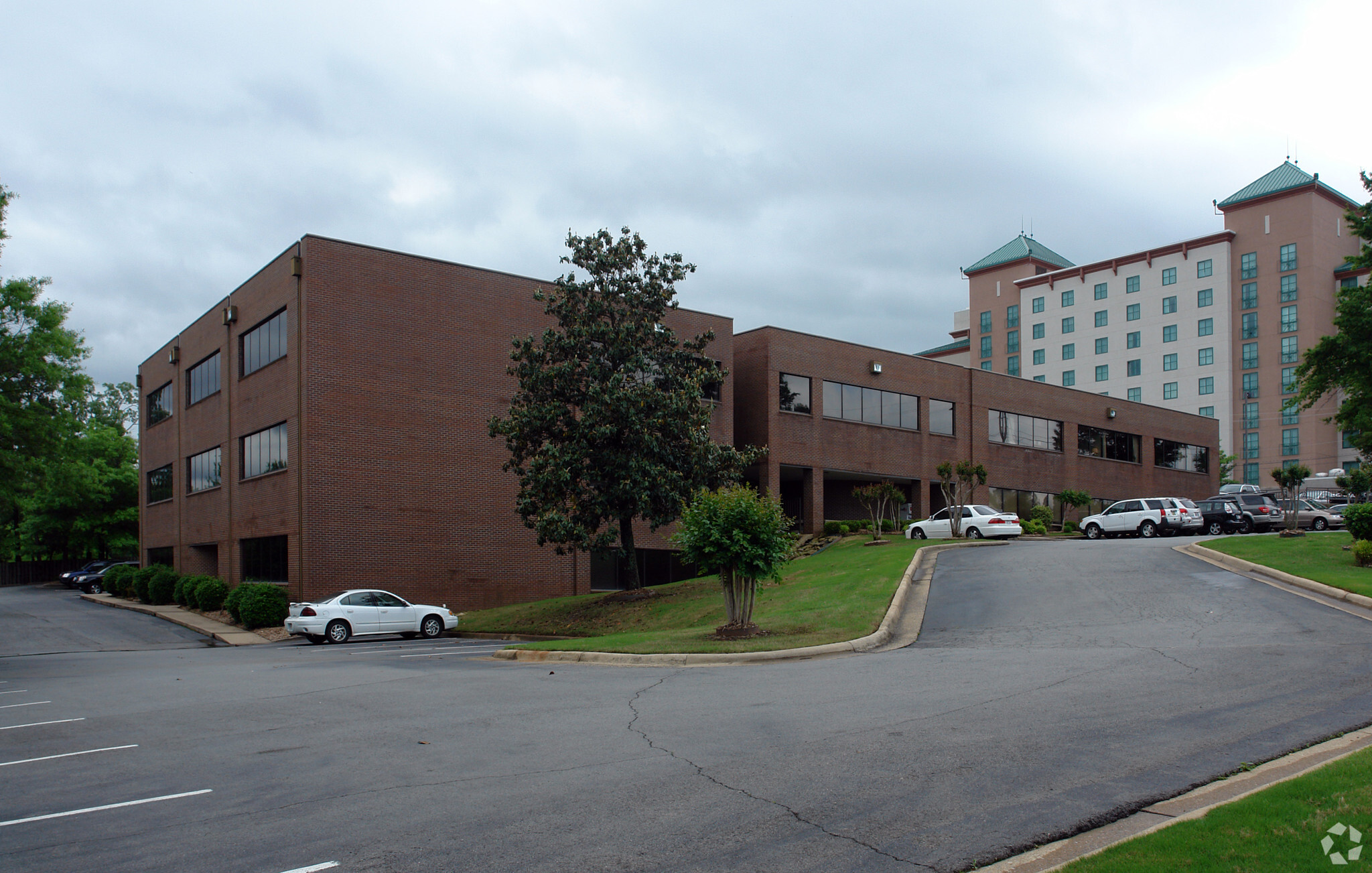 11219 Financial Centre Pky, Little Rock, AR en alquiler Foto del edificio- Imagen 1 de 10