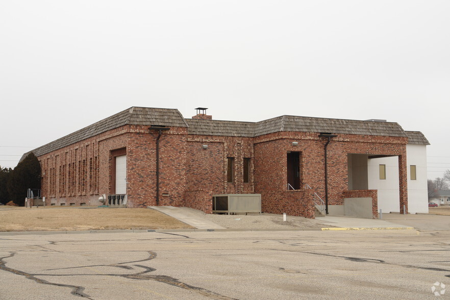 1300 E 13th St, Hays, KS en venta - Foto del edificio - Imagen 2 de 3