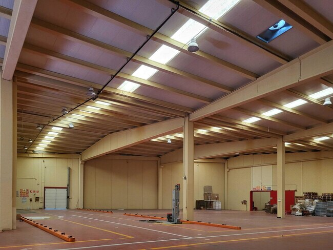 Más detalles de Nave en alquiler