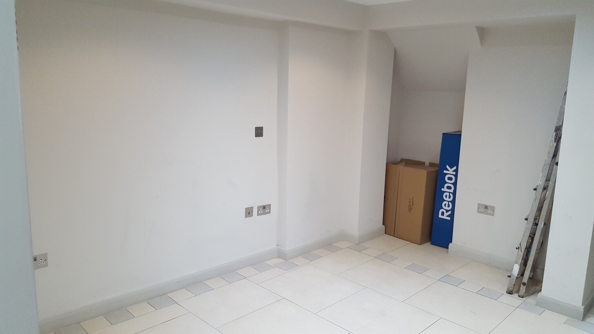 203 Kilburn High Rd, London en alquiler Foto principal- Imagen 1 de 4