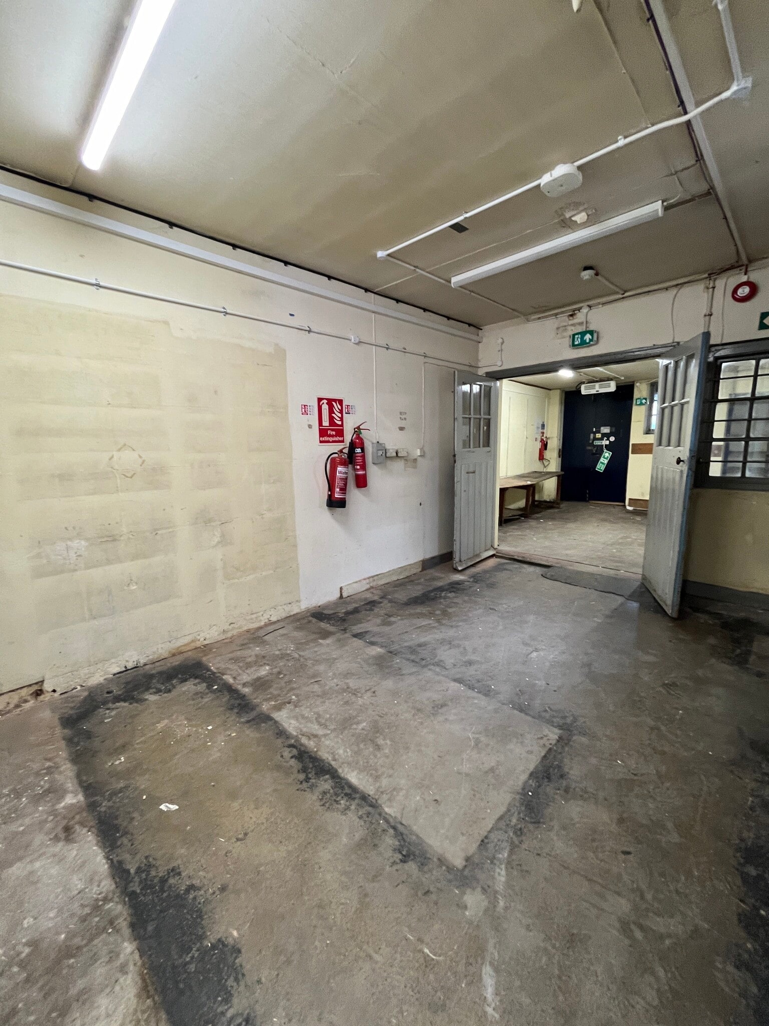 2 Station Way, Sutton en alquiler Foto del interior- Imagen 1 de 3