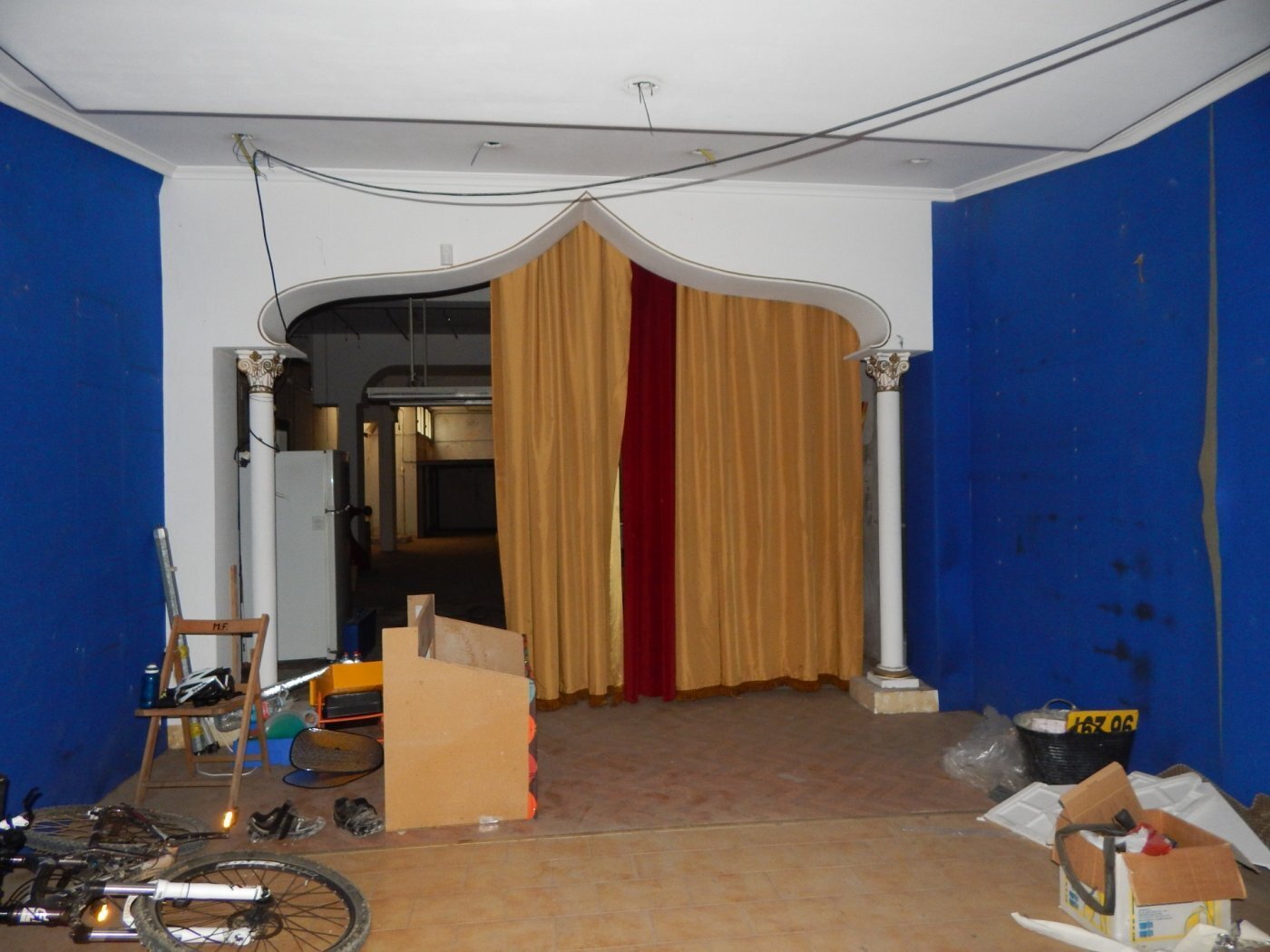 Local en Ontinyent, Valencia en alquiler Foto del edificio- Imagen 1 de 10