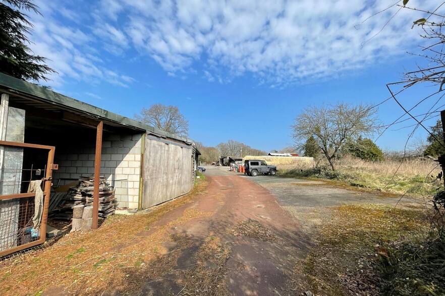 Billingshurst Road, Billingshurst en alquiler - Foto del edificio - Imagen 3 de 6