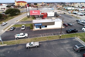 1011 N Fisk Ave, Brownwood, TX en alquiler Foto del edificio- Imagen 2 de 5