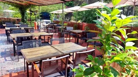 Local en Saint-Cyr-sur-Mer en venta - Foto del edificio - Imagen 3 de 5