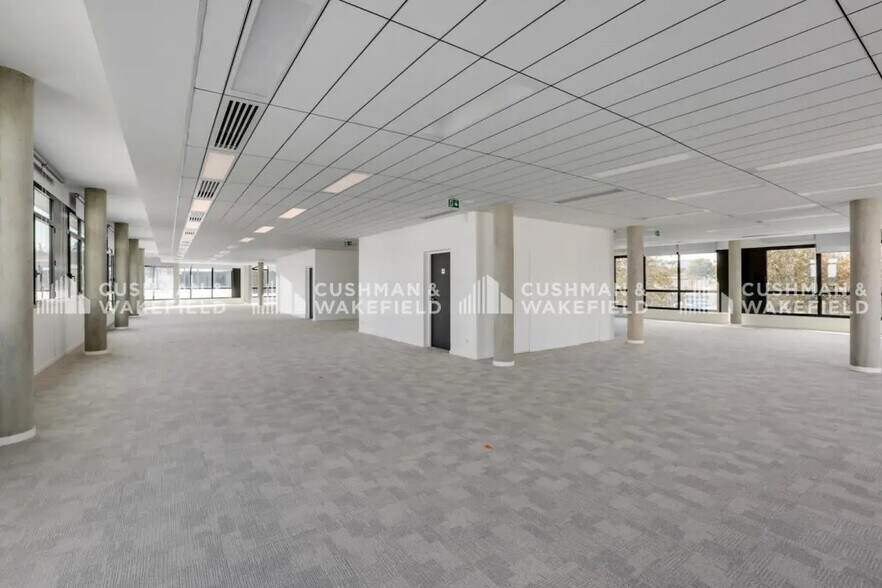 11 Chemin Du Tronchon, Champagne-au-Mont-d'Or en alquiler - Foto del edificio - Imagen 2 de 38