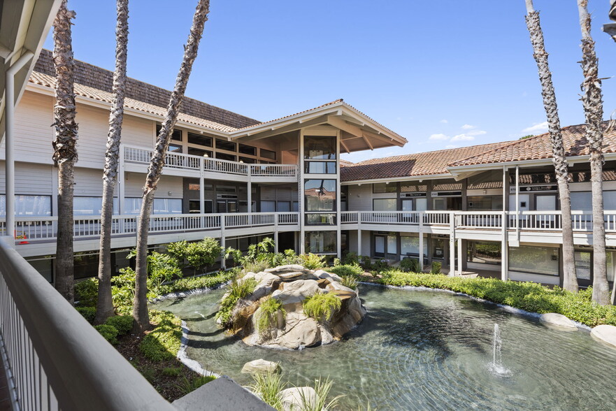 850 Hampshire Rd, Westlake Village, CA en alquiler - Foto del edificio - Imagen 2 de 10