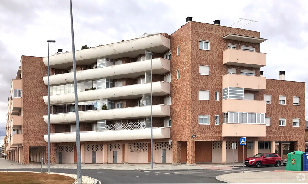 Calle Lazarillo de Tormes, 6, Ávila, Ávila en alquiler - Foto del edificio - Imagen 2 de 2