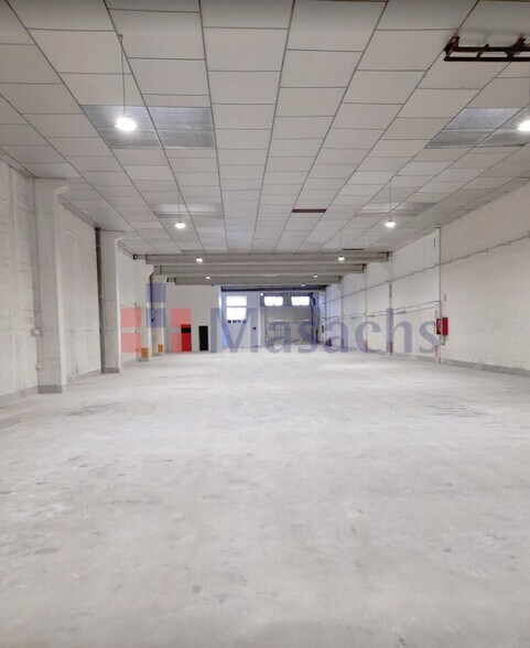 Nave en Terrassa, Barcelona en venta - Foto del edificio - Imagen 3 de 48