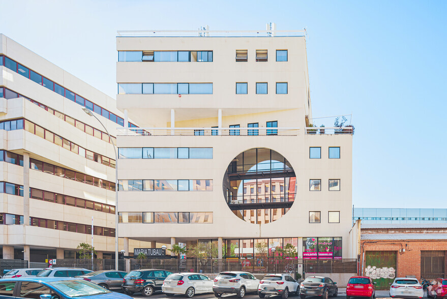 Calle De María Tubau, 5, Madrid, Madrid en alquiler - Foto del edificio - Imagen 2 de 4