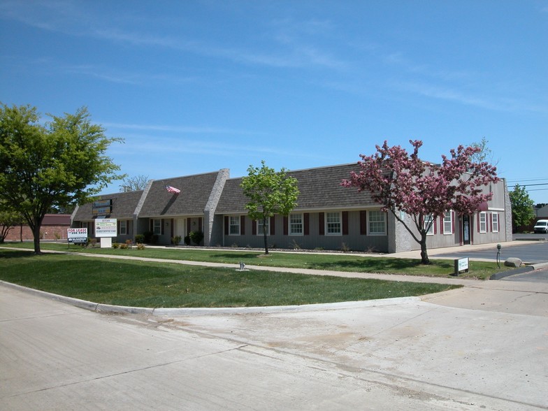 5730 N Lilley Rd, Canton, MI en alquiler - Foto del edificio - Imagen 1 de 10